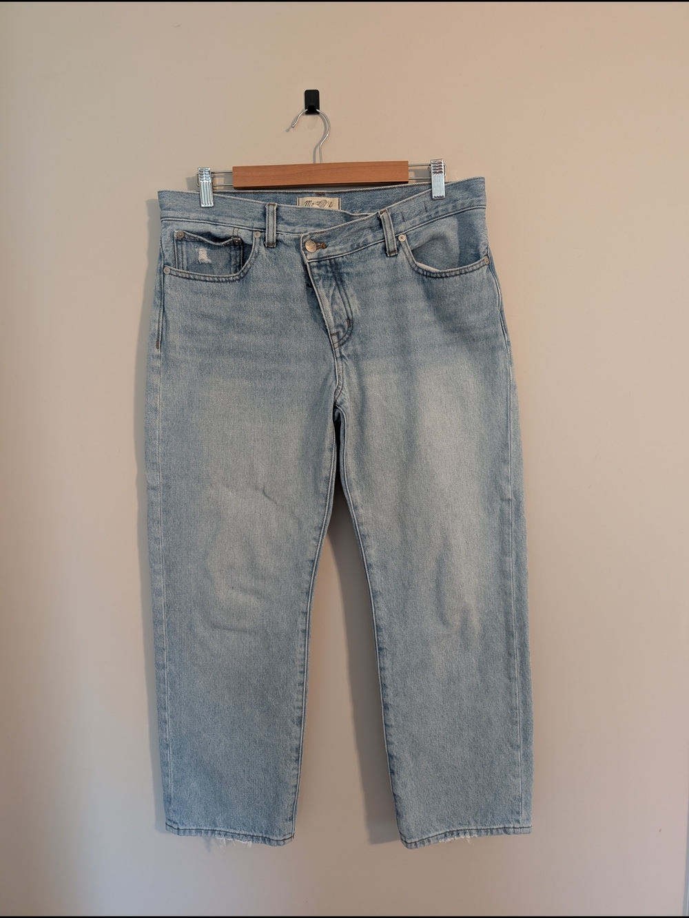 Light Wash Straight Leg Jeans